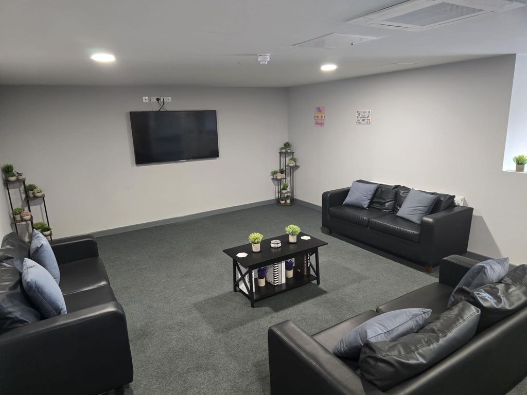 Property photo 1 of 3 Property Photo