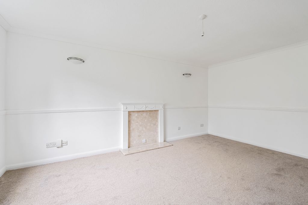 Property photo 3 of 19 8_70687