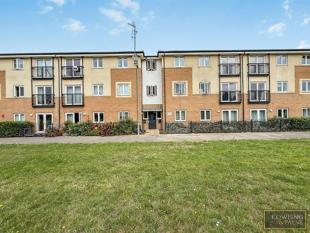 Property photo 1 of 8