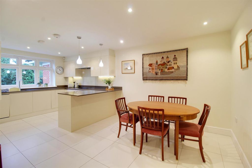 Property photo 3 of 22 Img_2347-Img_2349.Jpg