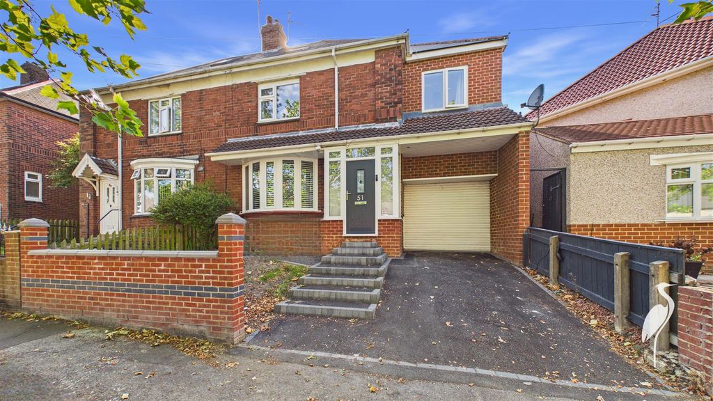 Property photo 1 of 25