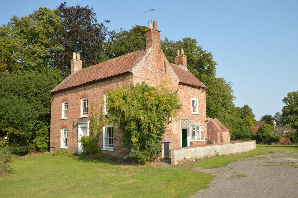 Property photo 1 of 39