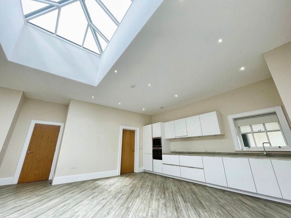 Property photo 3 of 11 Picture No. 06