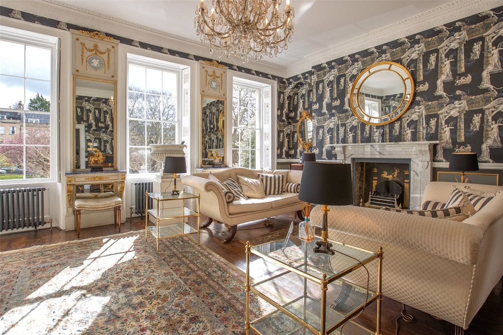 Property photo 2 of 23 Drawing Room