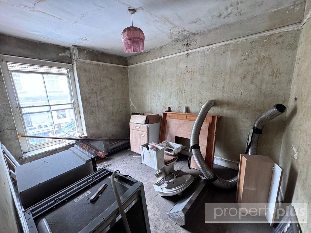Property photo 3 of 9 Picture No. 04