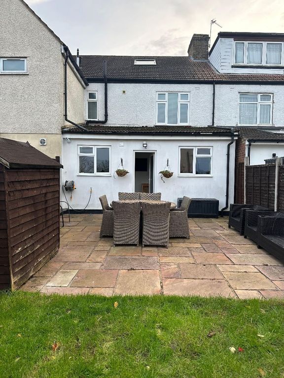 Property photo 2 of 20