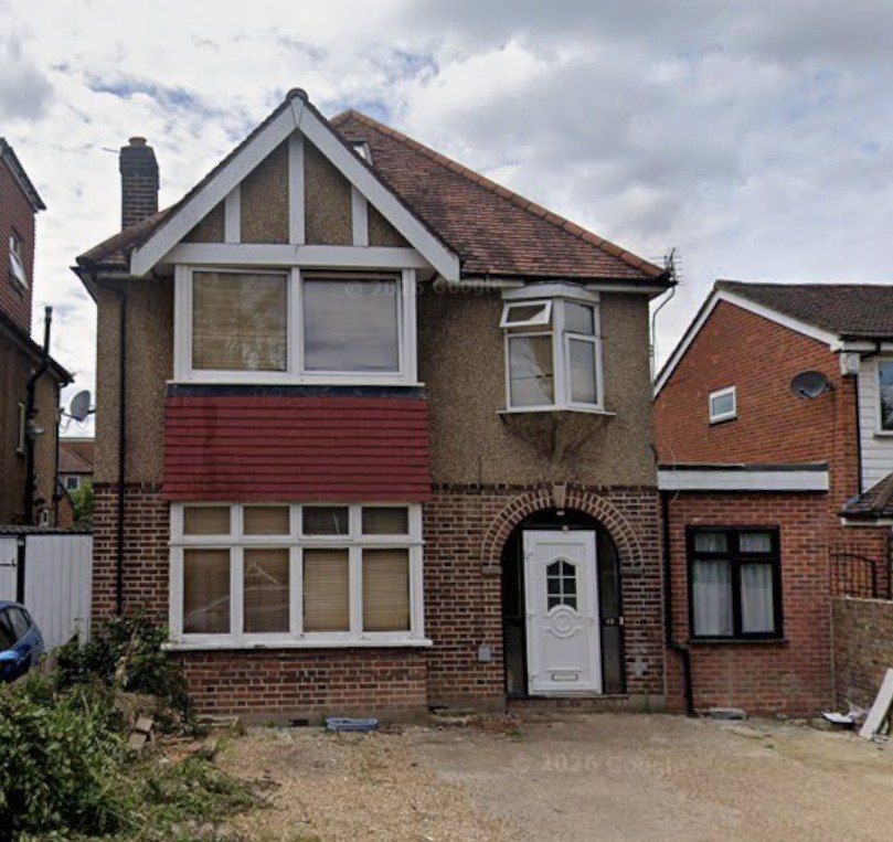 Property photo 1 of 5 Studio House In Cleveland Ub8