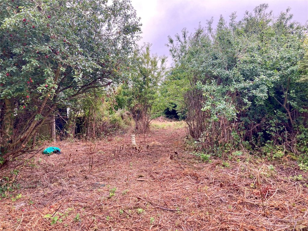 Property photo 3 of 7 Picture No. 05