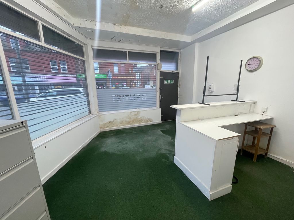 Property photo 3 of 8 Photo 2