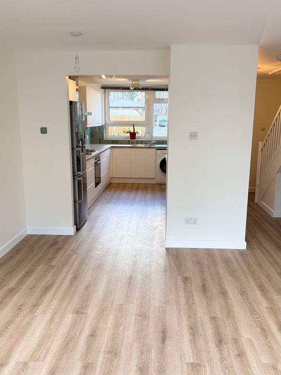 Property photo 3 of 14 Photo 2