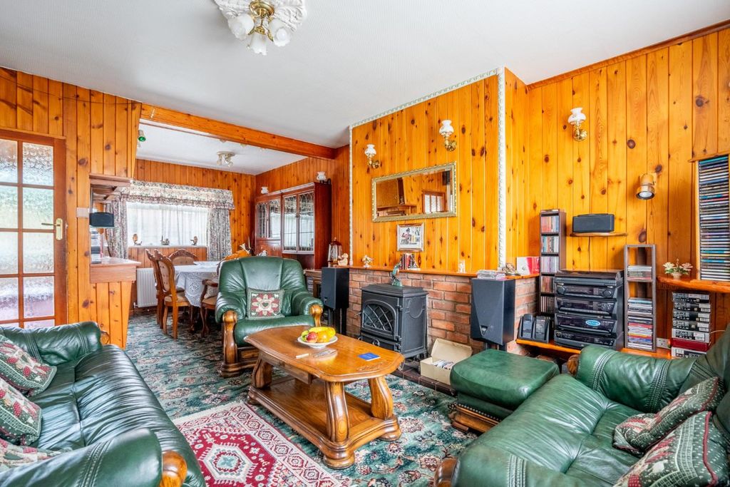 Property photo 2 of 15 Br-5.Jpg