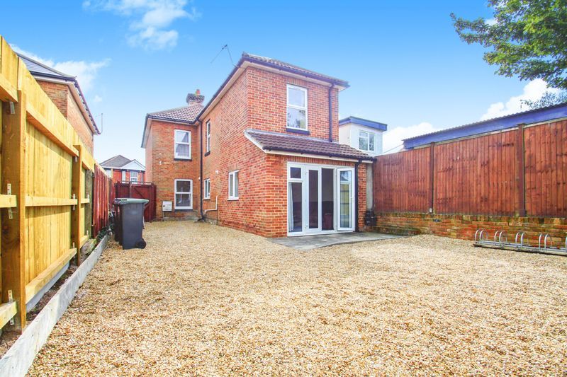 Property photo 2 of 14 Photo 10