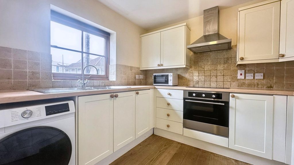 Property photo 1 of 11 7Cuu4O0Jbesp1Cqontwxpq