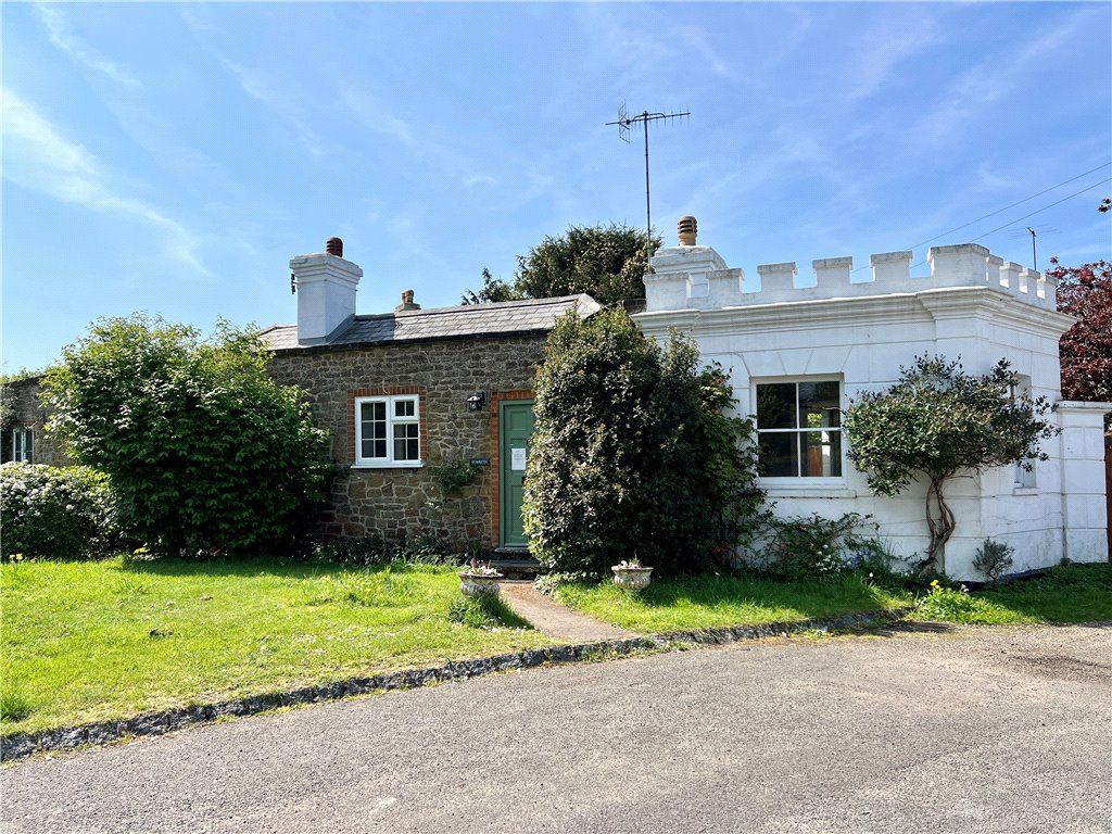 Property photo 1 of 14 Front