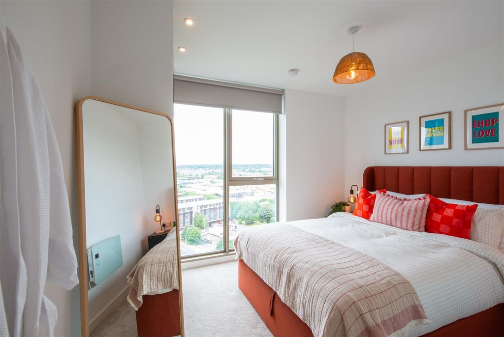 Property photo 3 of 14 Al050723-Apartments-15.Jpg