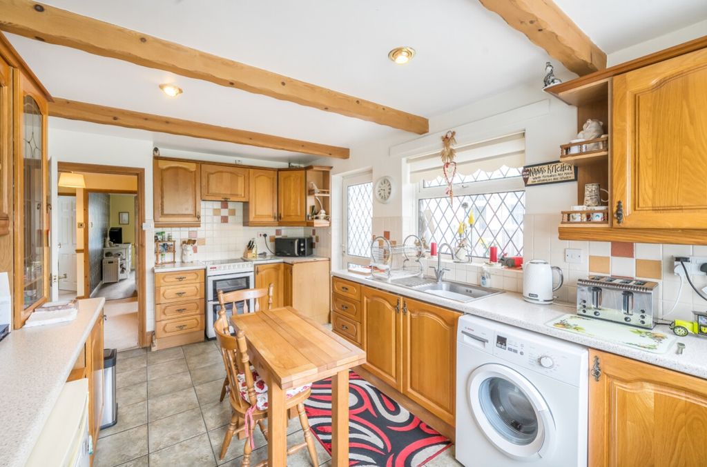 Property photo 2 of 27 1162705 (4)