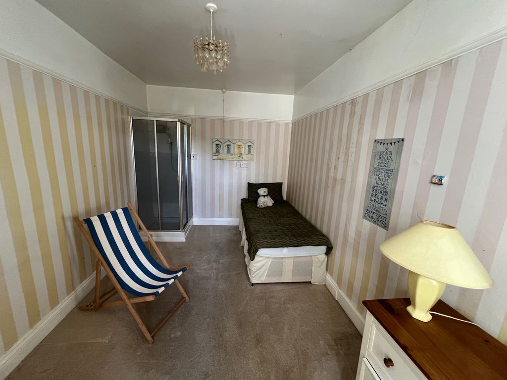 Property photo 3 of 28 Img_9939