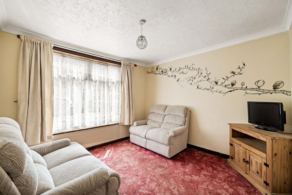Property photo 2 of 12