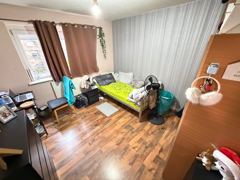 Property photo 1 of 4