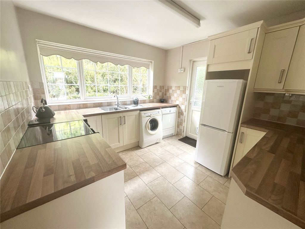 Property photo 2 of 22 Picture No. 36