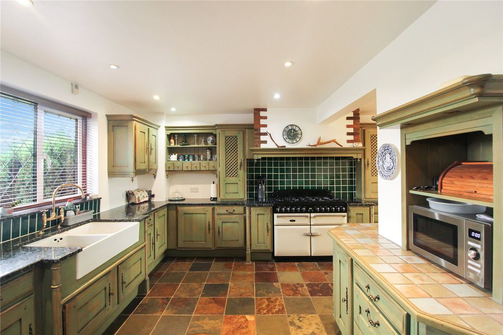 Property photo 3 of 27 Picture No. 26