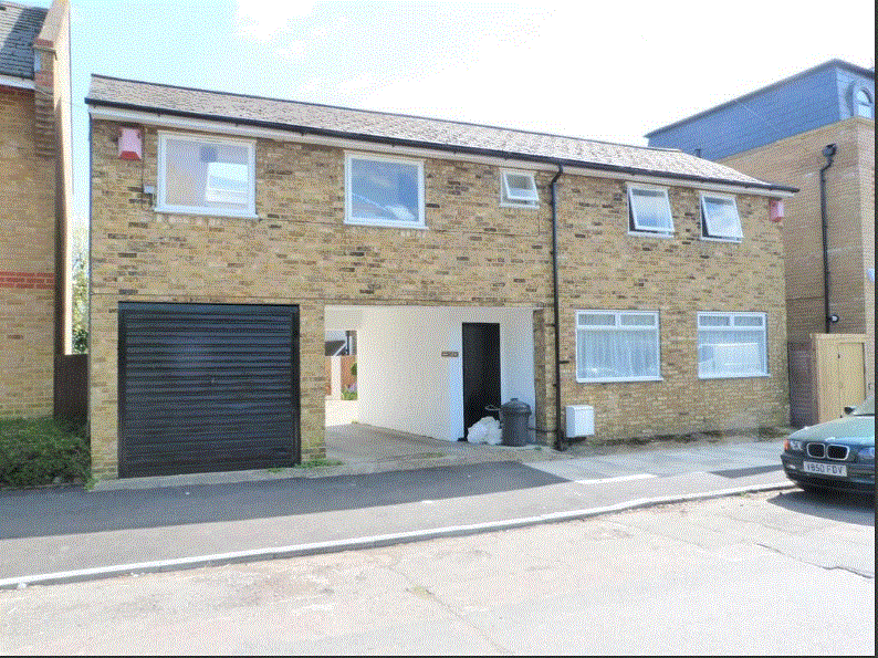 Property photo 1 of 5