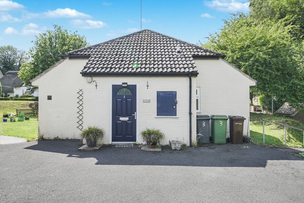 Property photo 1 of 16 3 Lane End Cottages, Micheldever, Winchester, Hampshire, So21 3DL