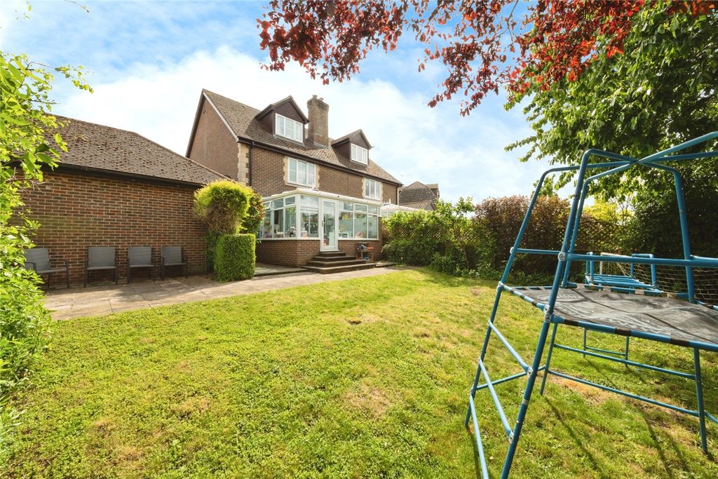 Property photo 3 of 29 Picture No. 36
