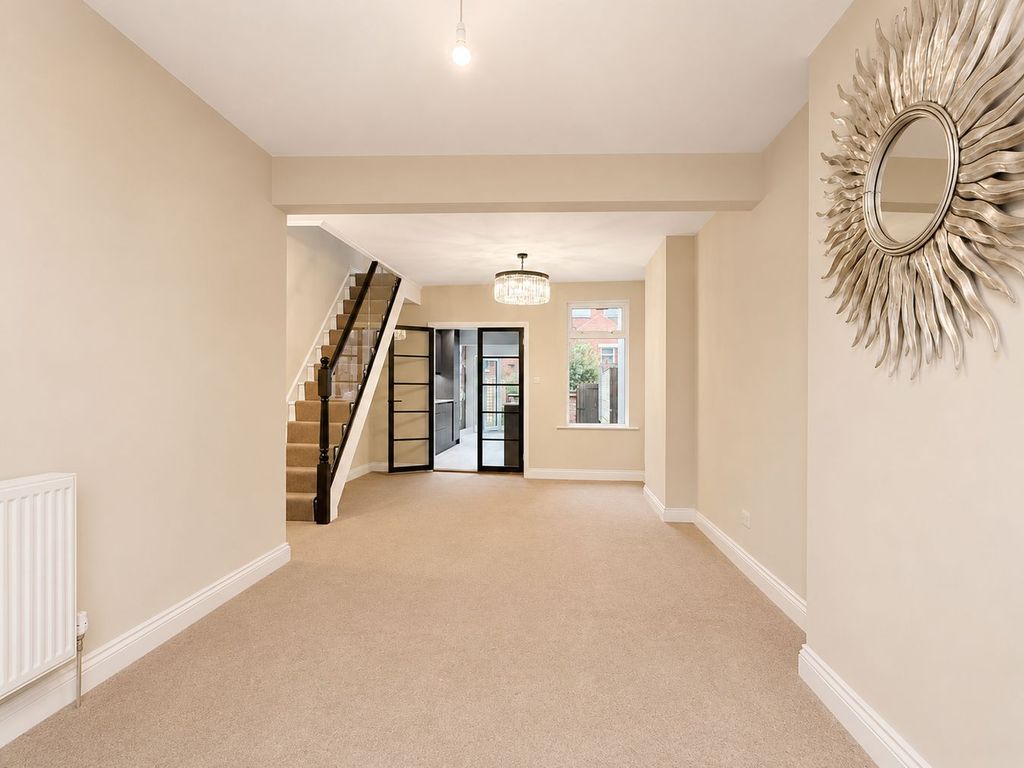 Property photo 2 of 29