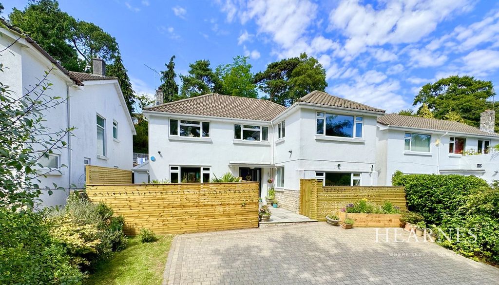 Property photo 1 of 30