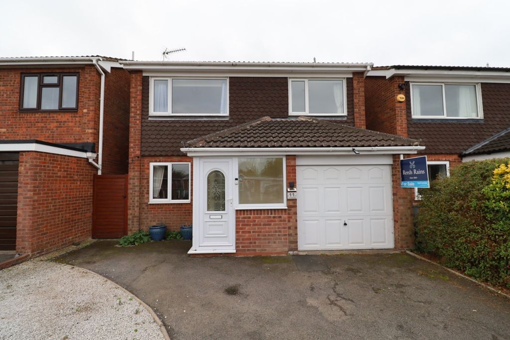 Property photo 1 of 20 Front