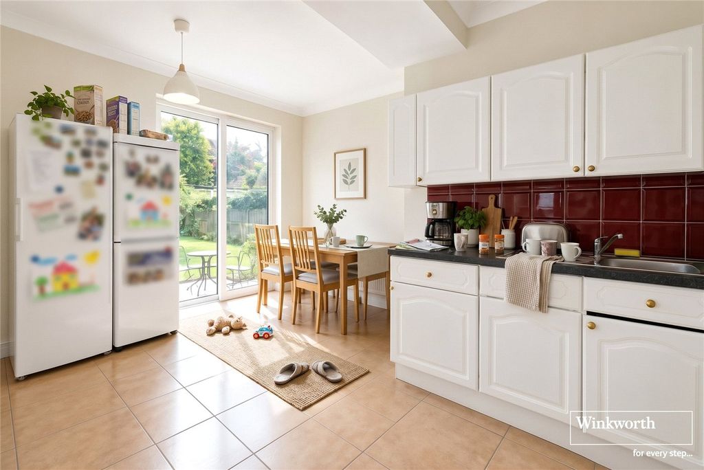 Property photo 3 of 11 Picture No. 13