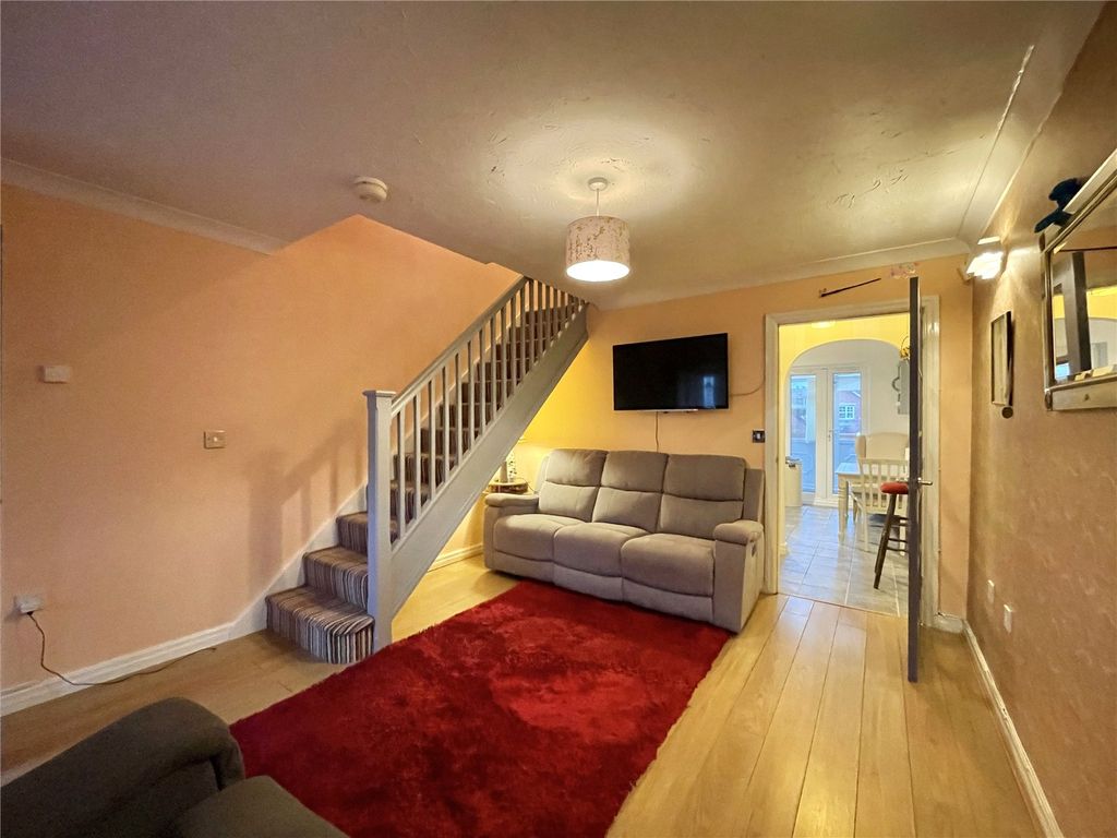 Property photo 2 of 20 Picture No. 18