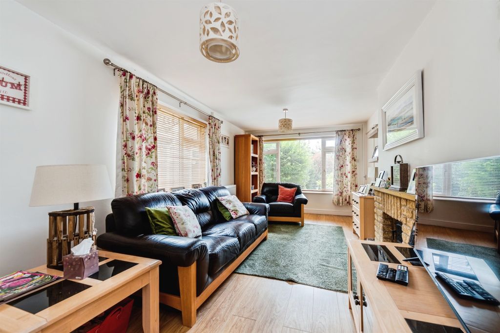 Property photo 2 of 18