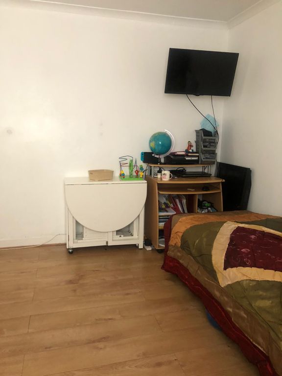 Property photo 1 of 5