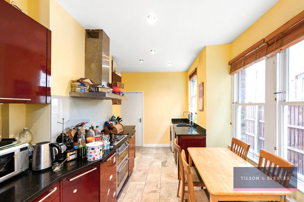 Property photo 3 of 14 3