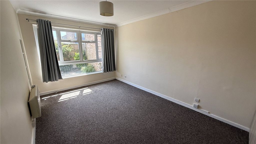 Property photo 2 of 14 Picture No. 02