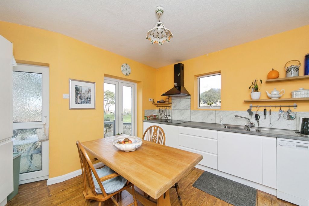 Property photo 3 of 19 Pbox-Img.Jpg