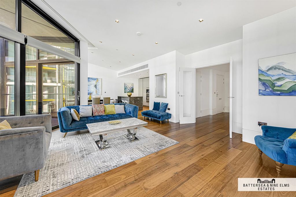 Property photo 3 of 21