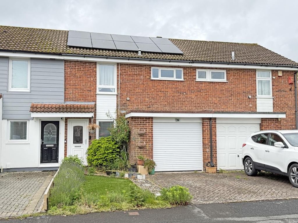 Property photo 1 of 16 Wentwood Gardens 26 - Front.Jpg