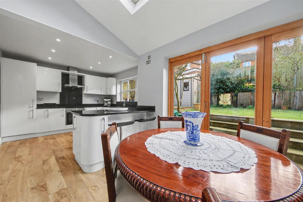 Property photo 2 of 14 Kitchen Diner.Jpg