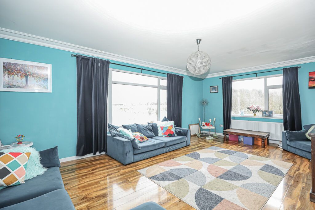 Property photo 3 of 70