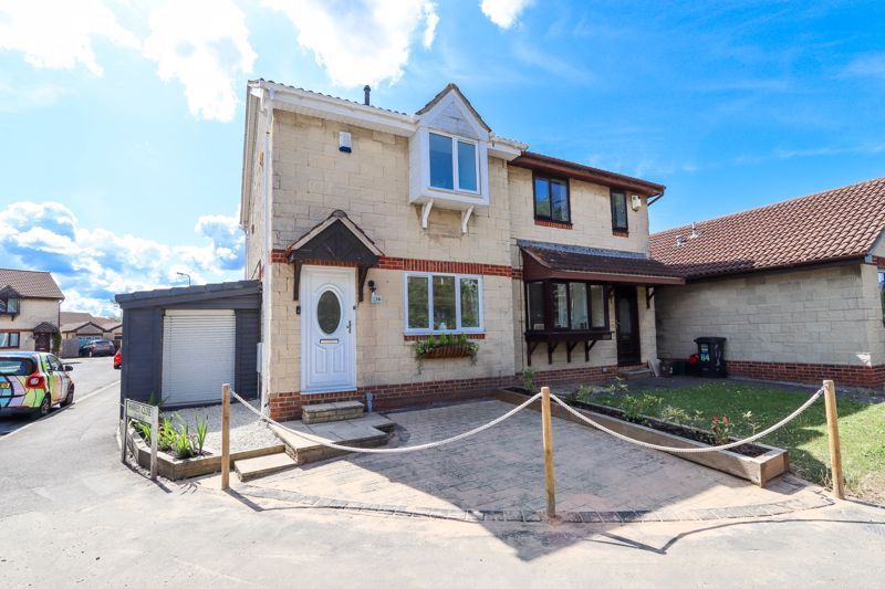 Property photo 1 of 11 Front