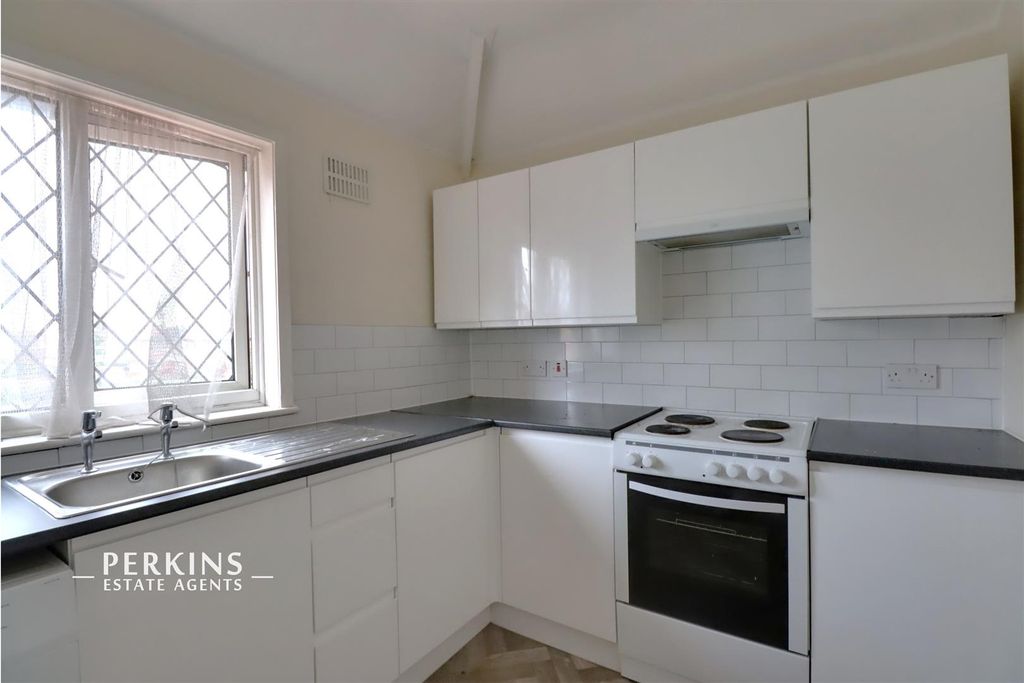 Property photo 1 of 4 Kitchen.Jpg