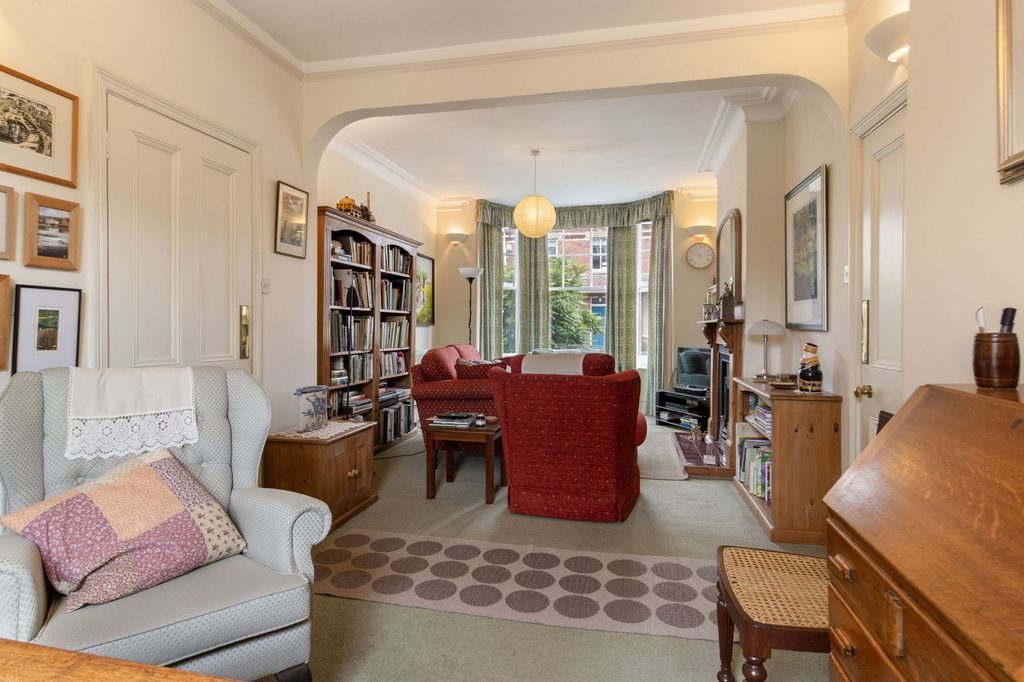 Property photo 2 of 24