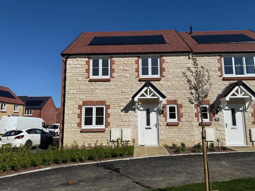 Property photo 1 of 15 Plot 297 Front.Jpeg