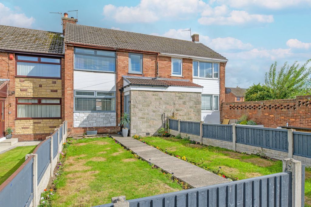 Property photo 1 of 28