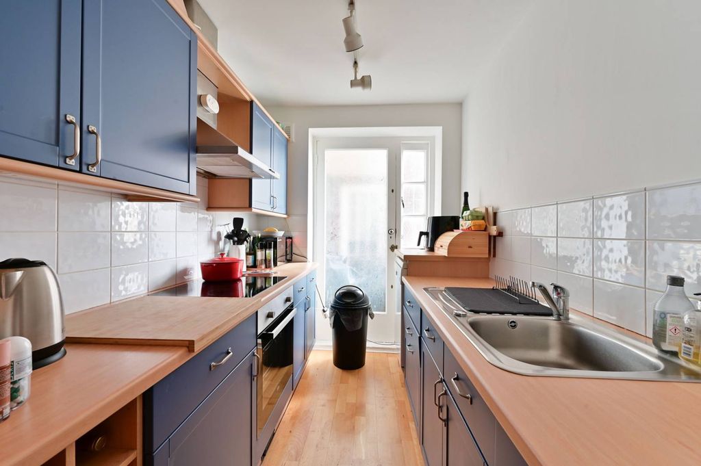 Property photo 3 of 5