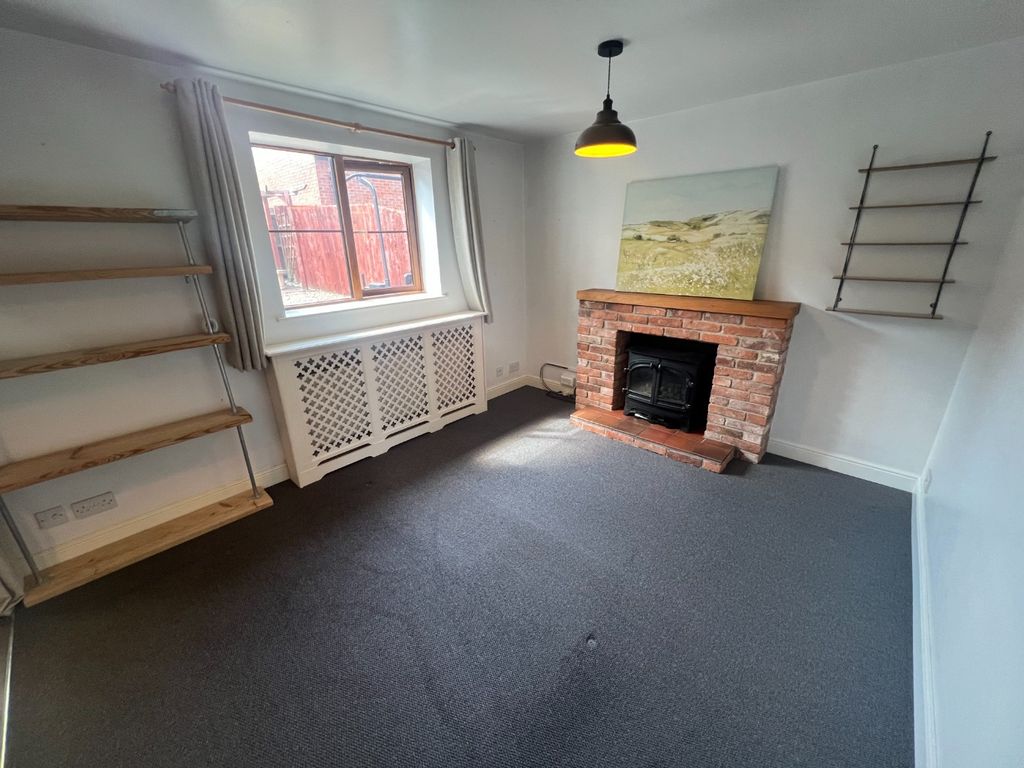 Property photo 3 of 11 4423664