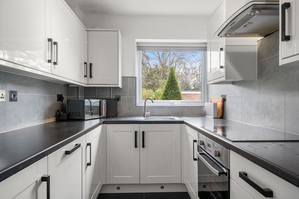 Property photo 3 of 13 Photo 7